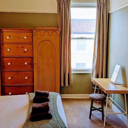 Fifth Quarter Apartment With Free Parking York Exterior foto